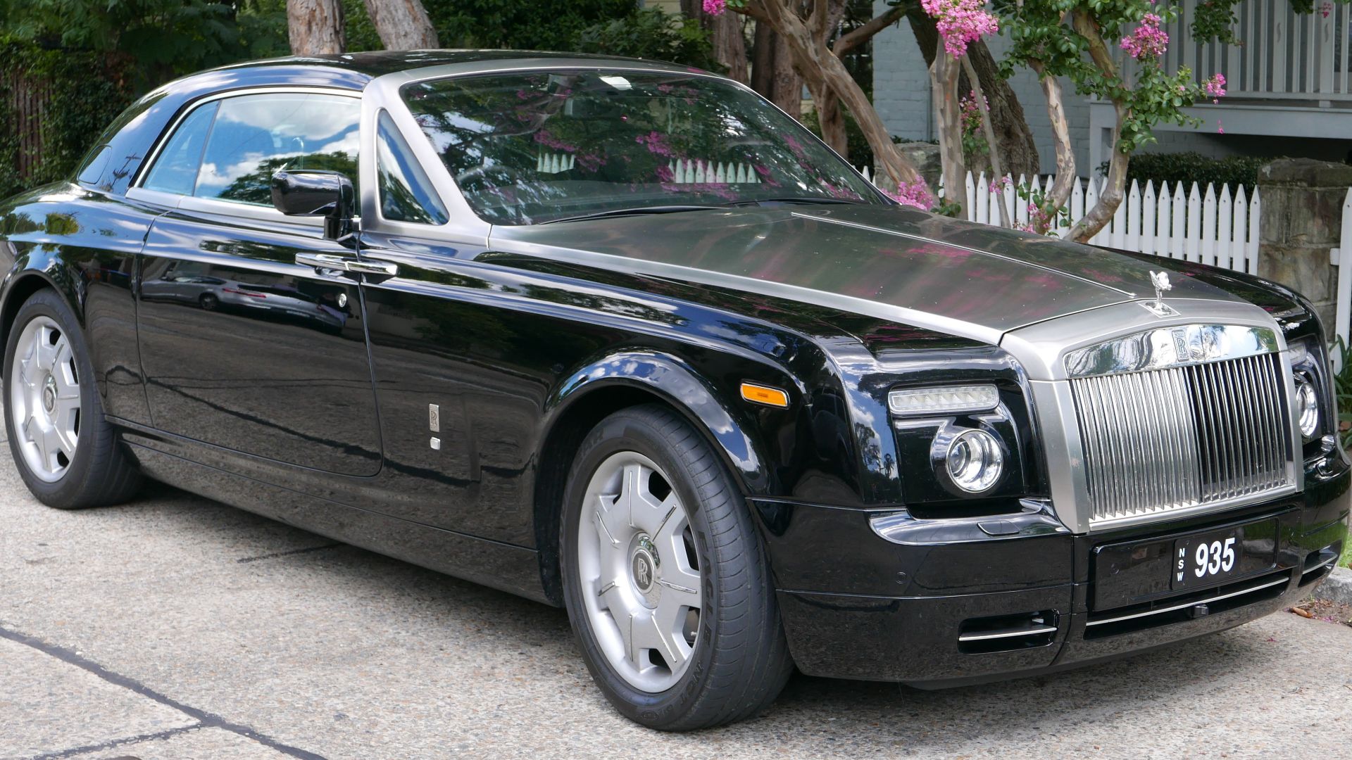 Rolls-Royce Phantom Drophead Coupe