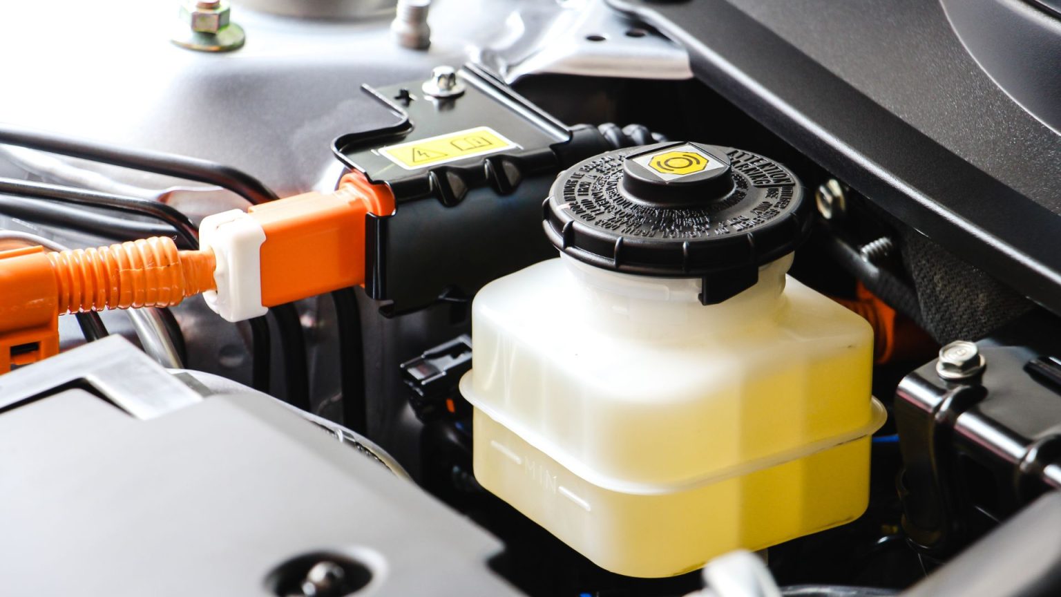 Low Brake Fluid Symptoms Causes And Fixes Rerev