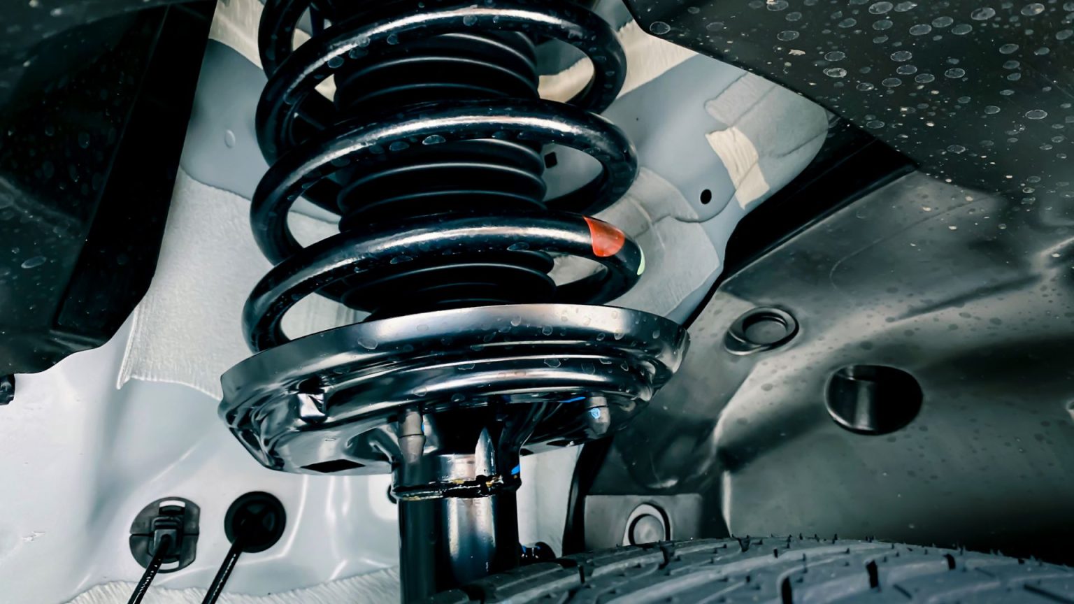 Are struts and shocks the same thing? — difference explained REREV