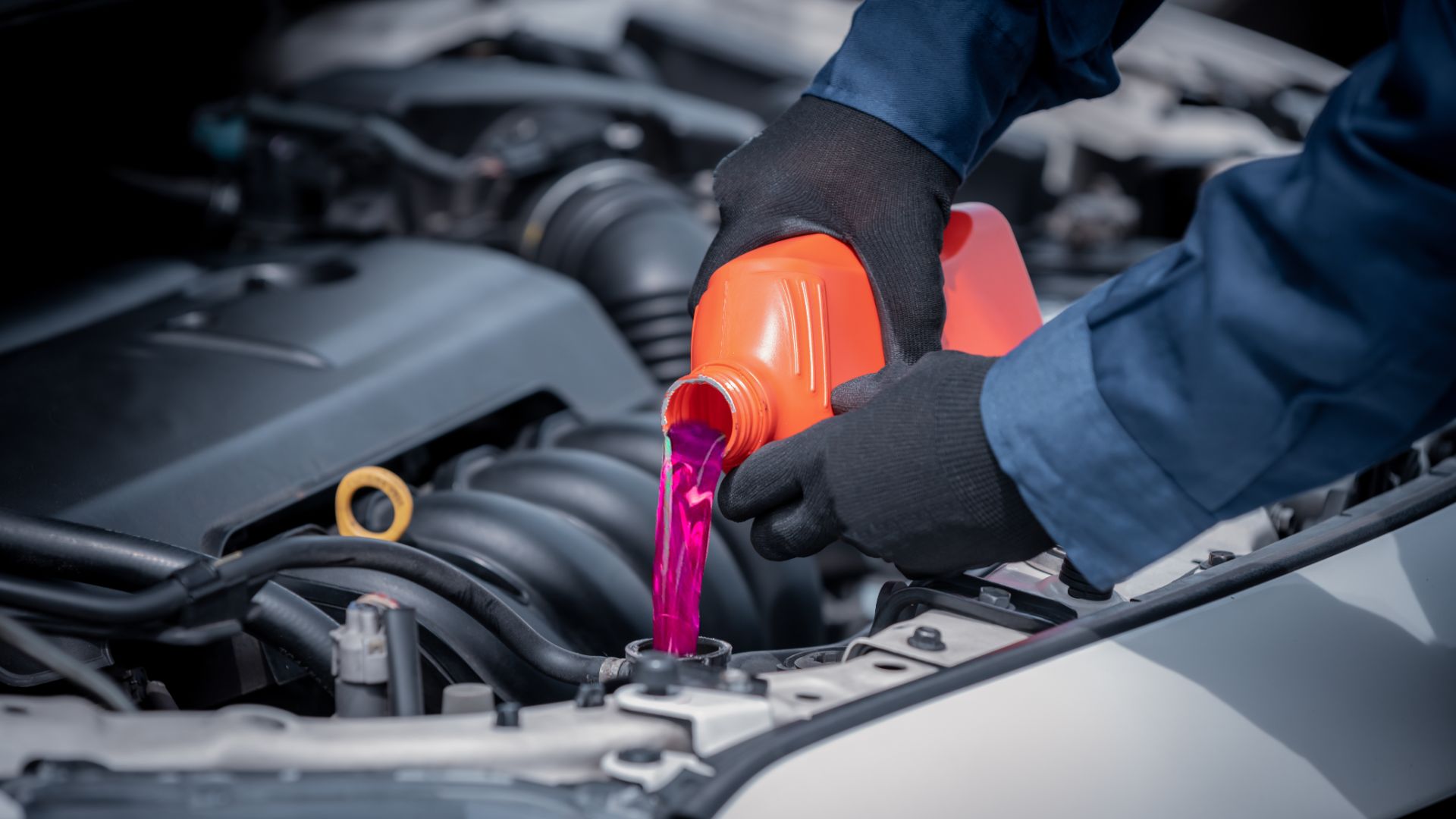 How much coolant should be in the reservoir? REREV