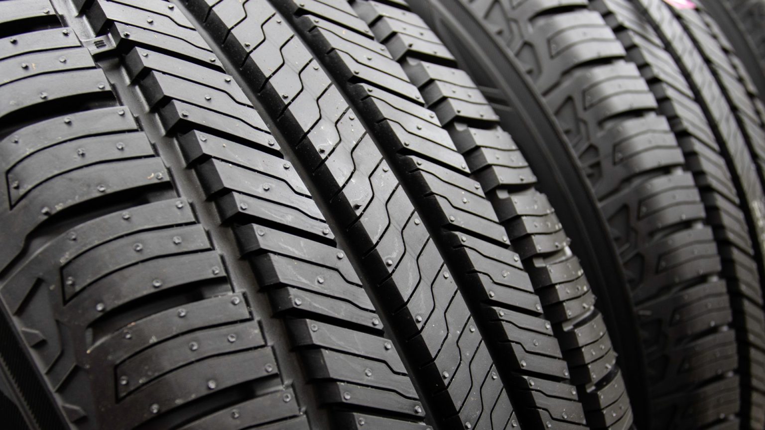 What are directional tires? — explained REREV