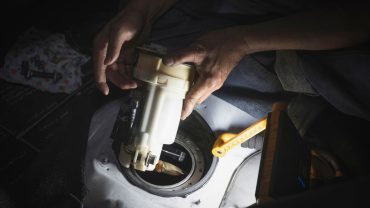 Caterpillar Fuel Filter Housing Woes Solve Them Fast With This Genius Hack - v845st5