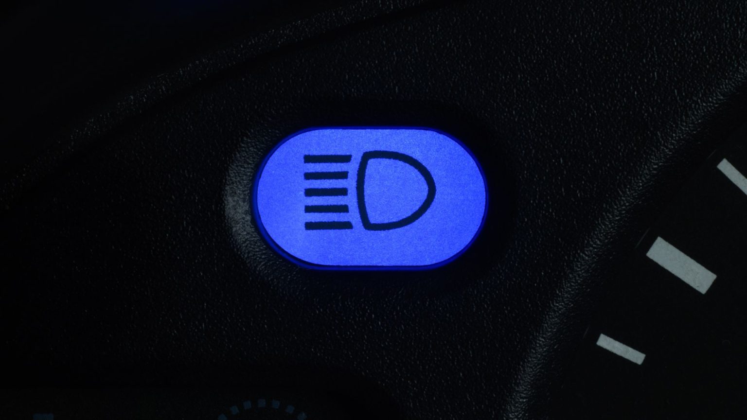 Low beam vs. high beam — what's the difference? REREV