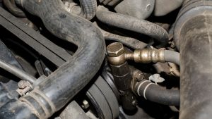 Power Steering Fluid Leak — Causes And Fixes | REREV