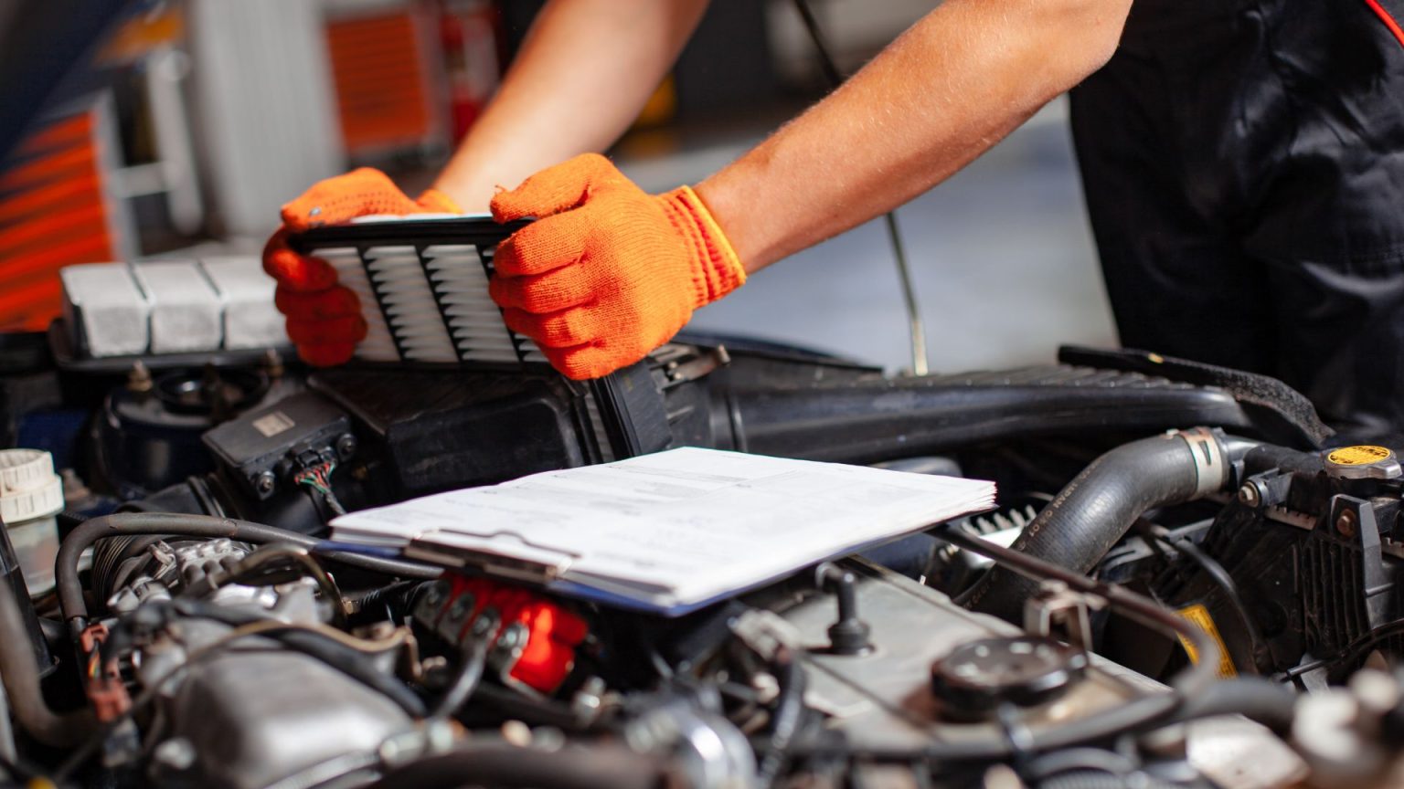 dirty-air-filter-symptoms-can-it-harm-your-engine-rerev