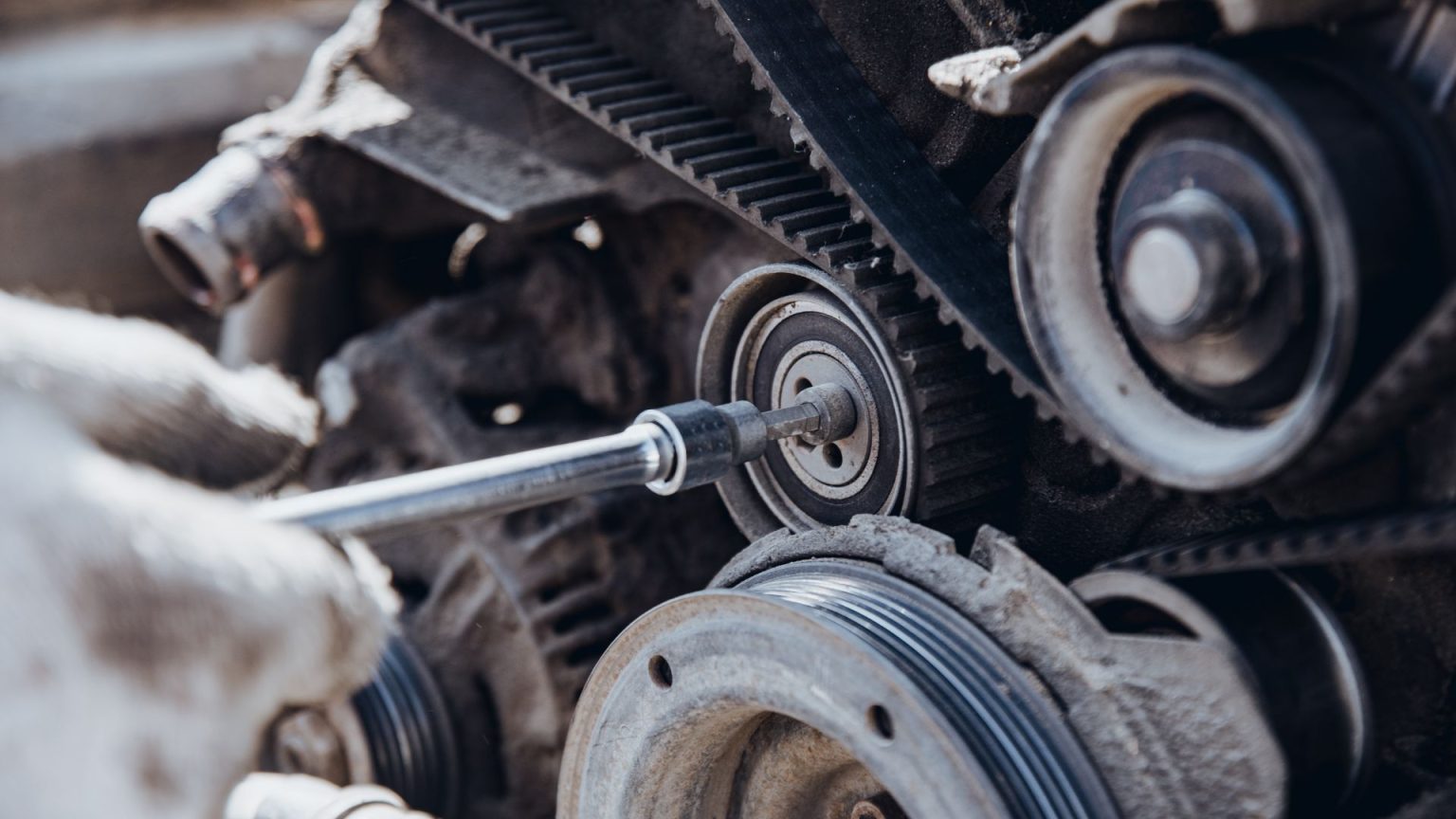 What happens when the timing belt breaks? REREV