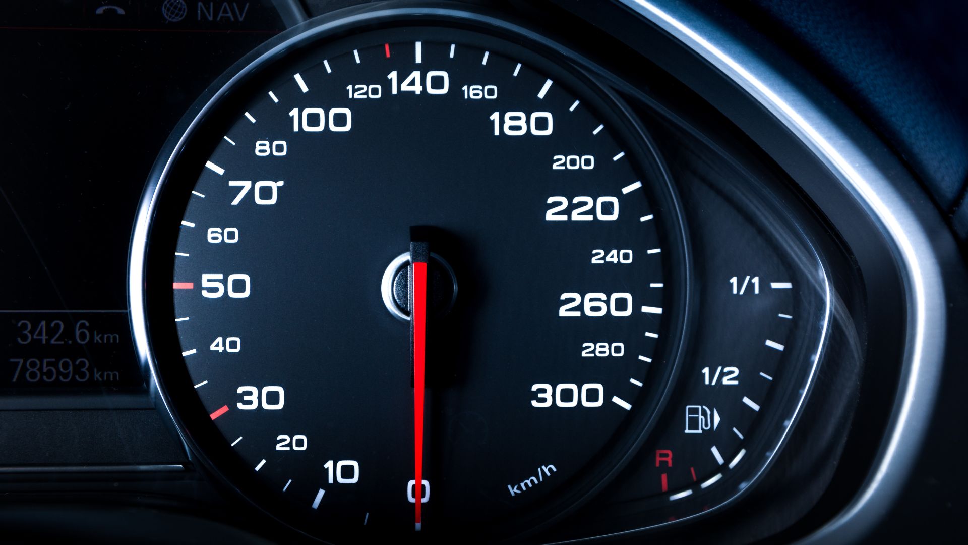 a close up of a speedometer in a vehicle.
