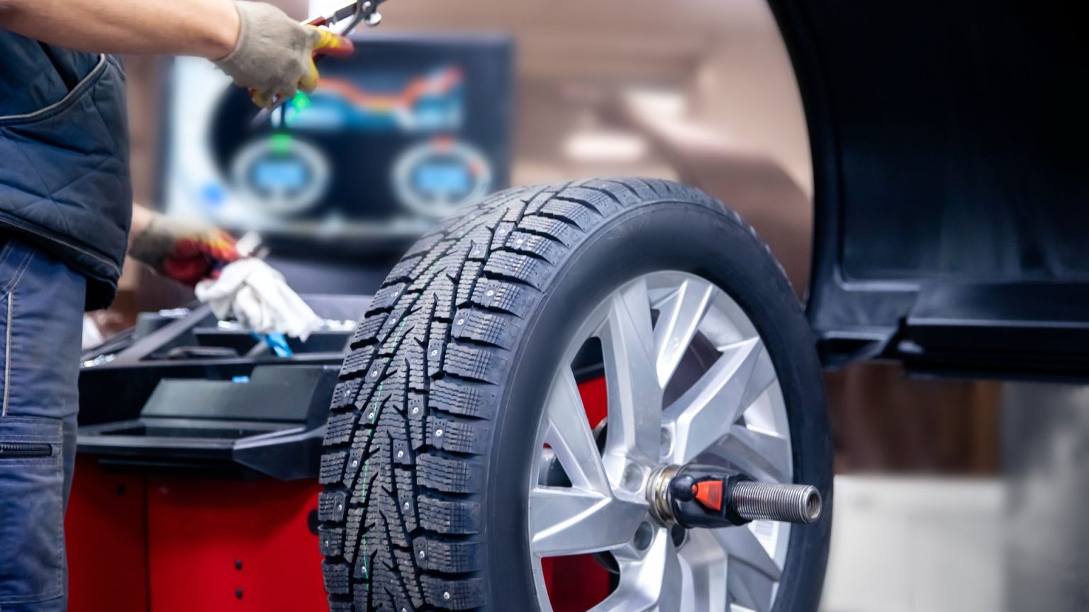Tire balance vs. alignment — what's the difference? REREV